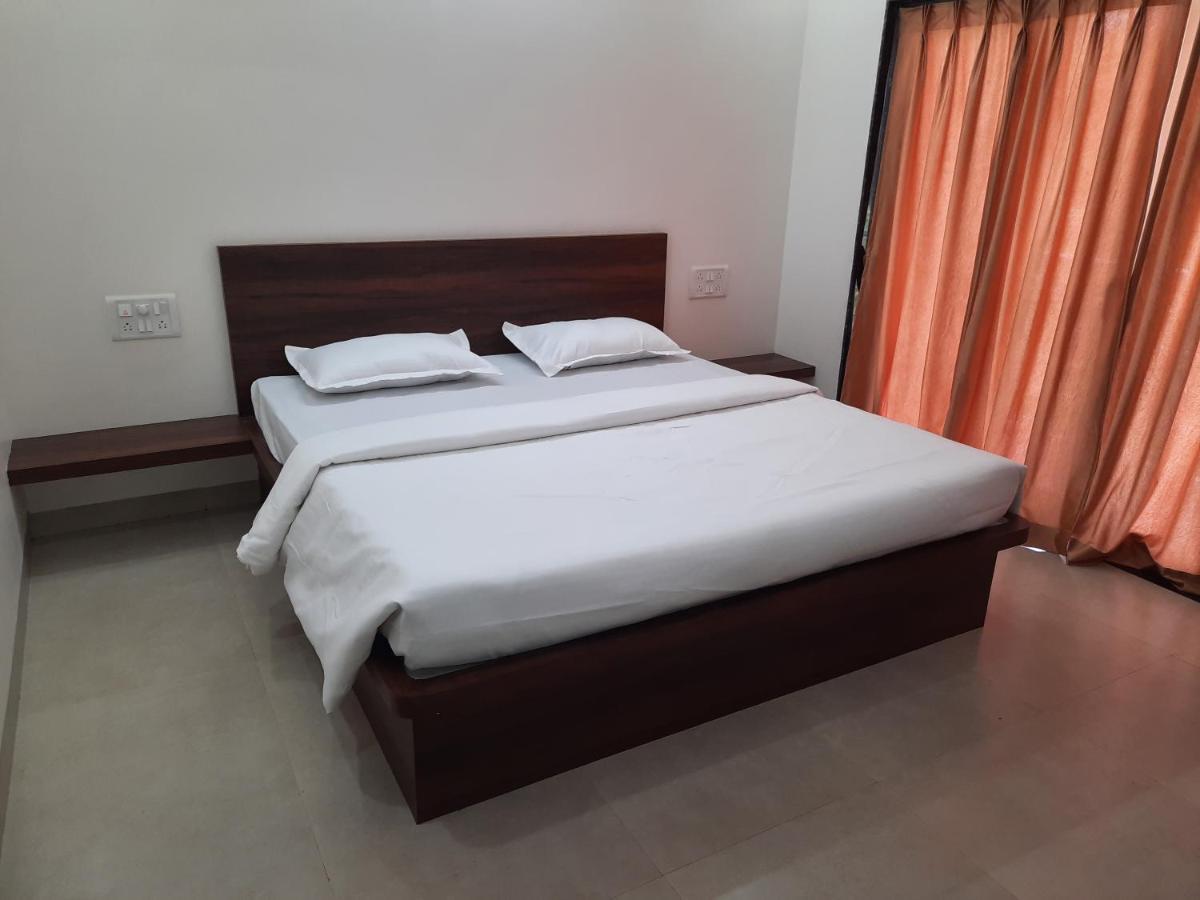 Raapan Beach Resort Mālvan Eksteriør billede